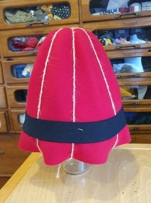 M&G atelier — wool felt hat block on stand